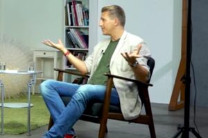 Happiness formula: It's so easy to become happy - Tobias Beck reveals it in an interview