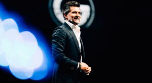 Slatco Sterzenbach: Become the designer of your life