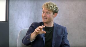 Interview with Leander Greitemann: Observe the feelings that fly through your head!