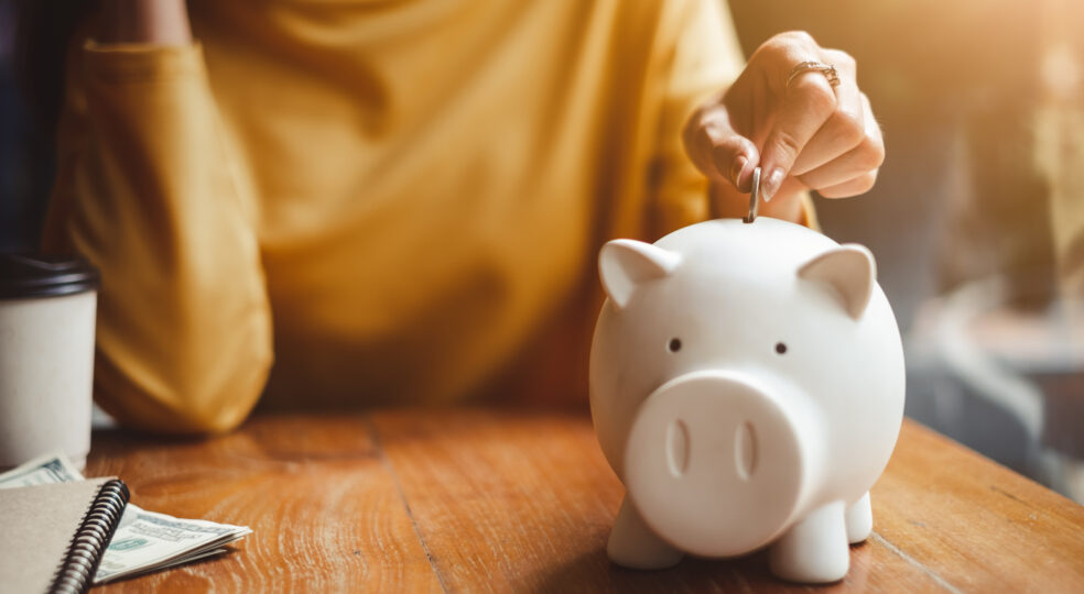 Geld sparen: Mit diesen Tricks schonst du dein Konto