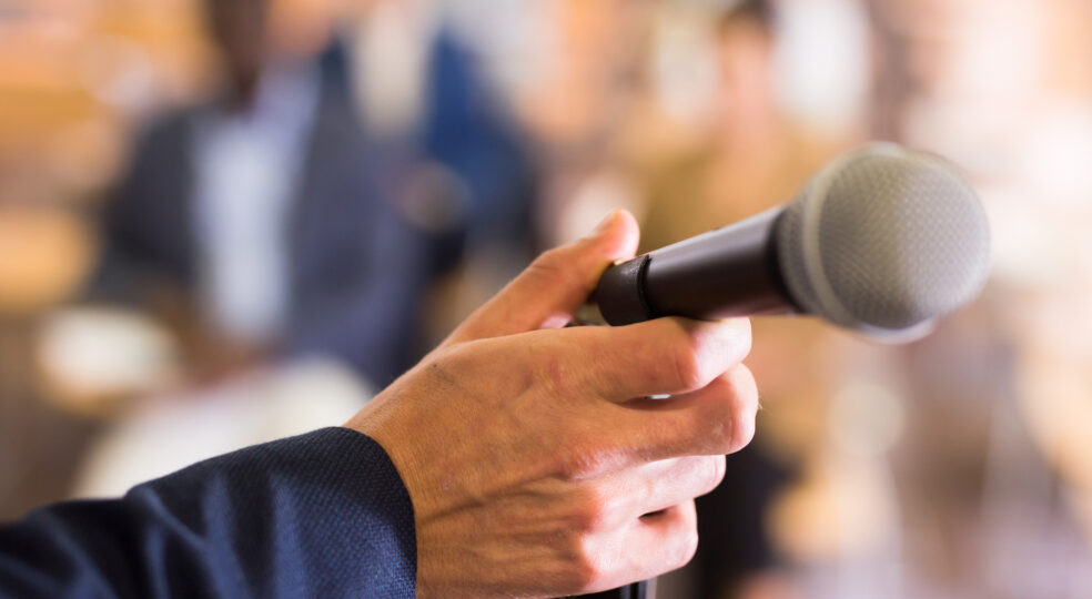 Give a talk: 5 tips for your perfect keynote speech